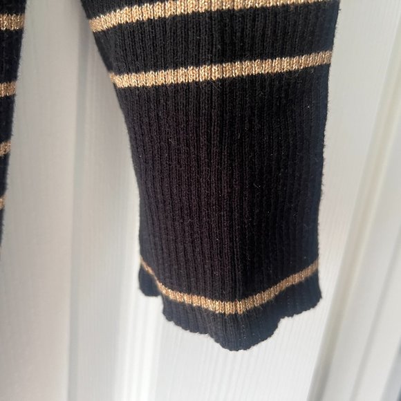 Lauren by Ralph Lauren Women's Black with Gold Stripes Sweater! - Picture 8 of 12